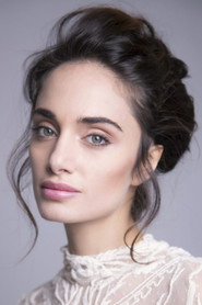 Denise Capezza isCamilla